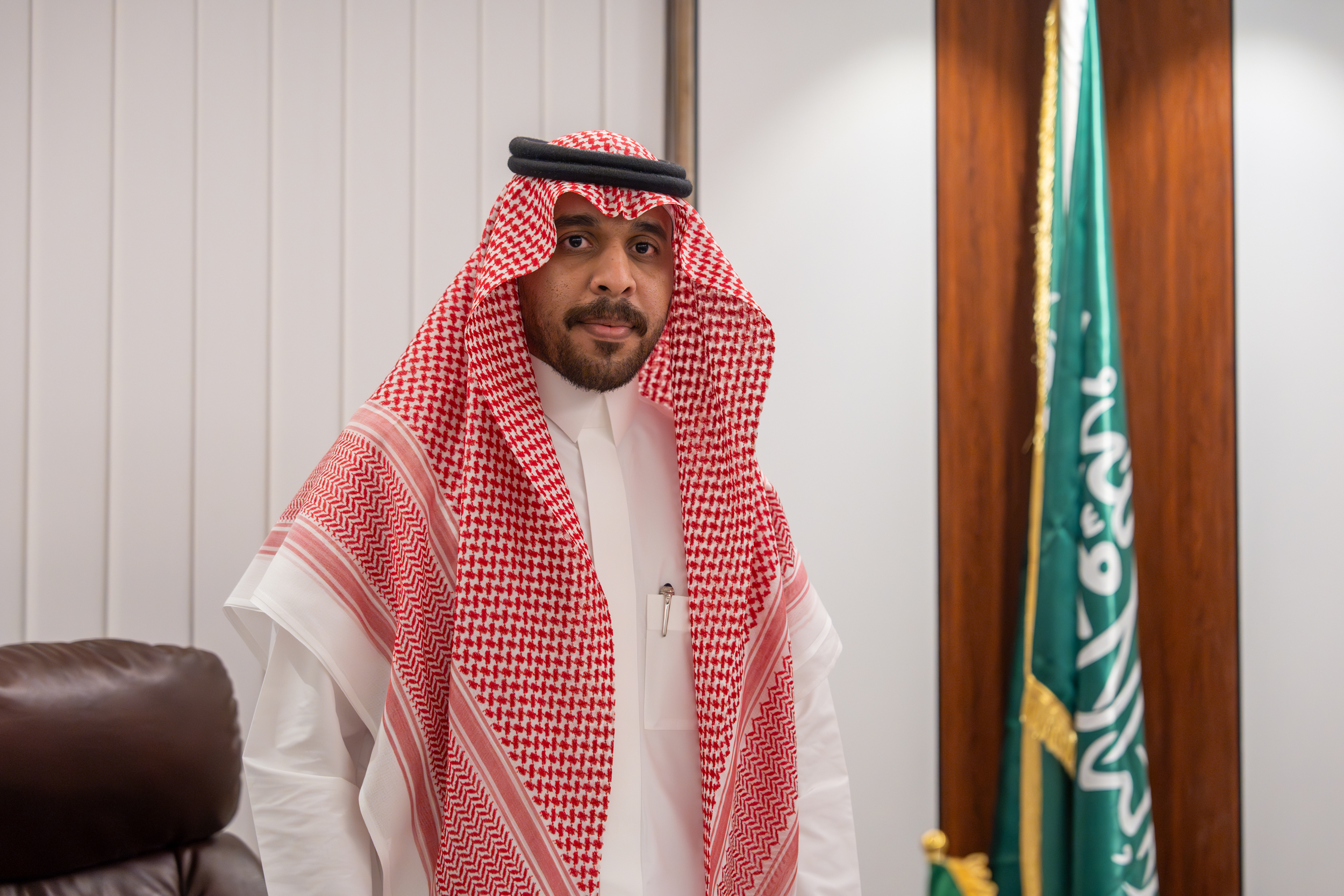 مشاري بن سعود {{brizy_dc_image_alt imageSrc=